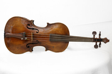 Violin isolated on plain backgorund