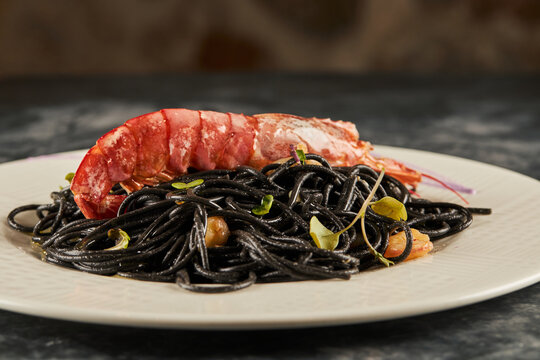 Spaghetti Neri dish on plate