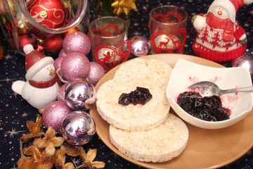 Reiswaffeln mit Marmelade