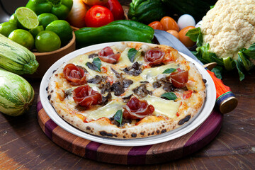 Parma ham pizza with mushrooms