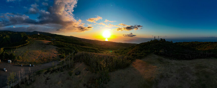 Coucher de soleil du parc du Colorado
Ile de la R&eacute;union