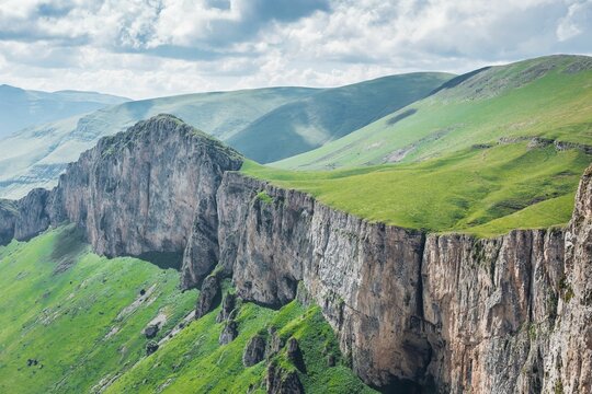 Fototapeta Beautiful mountains of Armenia on a cloudy day