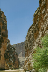 Desert Mountain, Desert Cliff