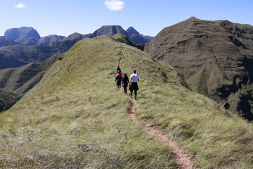 Group of young people walking in mountains near Samaipata - Bolivia - CODO DE LOS ANDES - SANTA CRUZ BOLIVIA