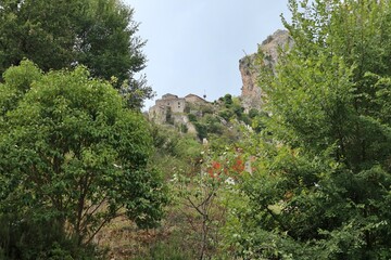 San Severino - Scorcio del borgo medioevale abbandonato