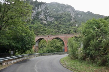 San Severino - Scorcio del ponte ferroviario sul Mingardo