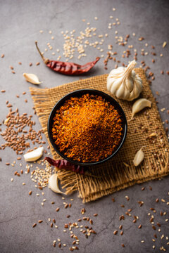 Jawas or Javas chutney made using Flax seeds, flaxseeds powder, garlic, red chilly, Indian relish