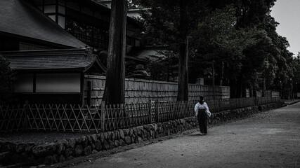 神社と巫女さん