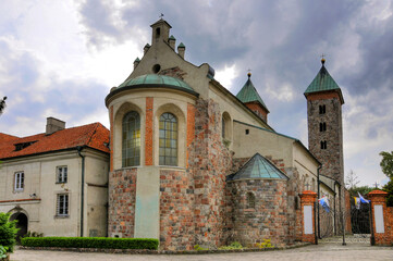 Obraz premium Basilica of Our Lady of Consolation in Czerwinsk over Vistula, Masovian Voivodeship, Poland.