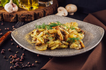 fried potatoes with mushrooms and onions