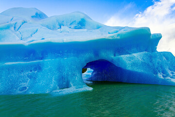 Fototapeta premium Huge iceberg