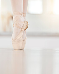 Zoom of dancer feet on floor, ballet shoe and tip of toes, show posture and balance at dance...