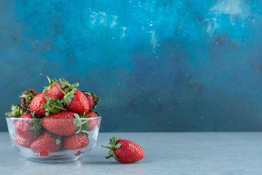 Fresh Red Strawberries In Glass Bowl