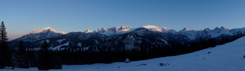 Wonderful winter panoramic view of Tatra mountains, Rusinowa Polana, Poland © Piotr