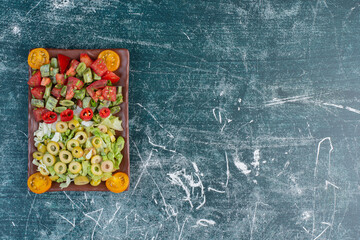 Seasonal vegetable salad with cherry tomatoes, peppers, green beans and other ingredients