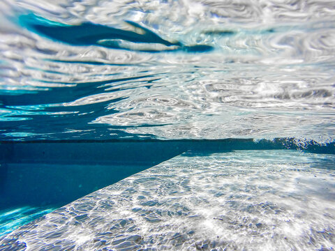 Gunite Swimming Pools 