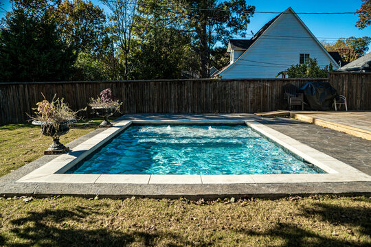 Gunite Swimming Pools 