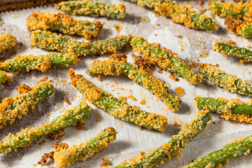 Homemade Baked Crispy Green Beans
