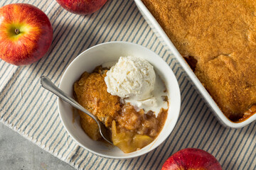 Homemade Apple Cobbler Dessert