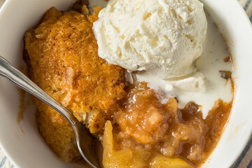 Homemade Apple Cobbler Dessert