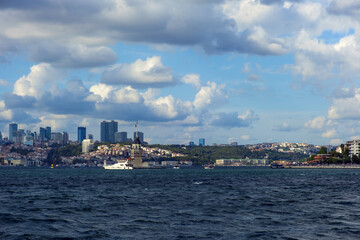 Fototapeta premium Bosphorus with famous Maiden Tower Kiz Kulesi in Istanbul