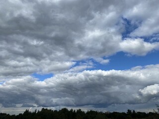 Obraz na płótnie Canvas cloudy sky