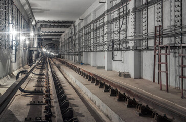 The section of the subway tunnel in front of the station, square section