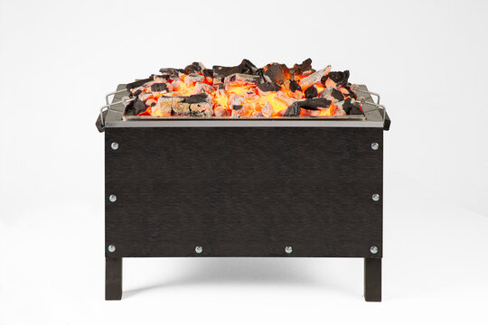 Black Grill With Carbon, Parrilla Con Carbon Encendido En Fondo Blanco, Caja China Peruana