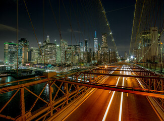 Fototapeta na wymiar traffic at night in new york city