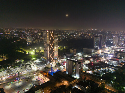 Tijuana blvr Aguacaliente de noche