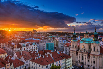 Fototapeta na wymiar Sunset above the city center of Prague, Czech Republic 