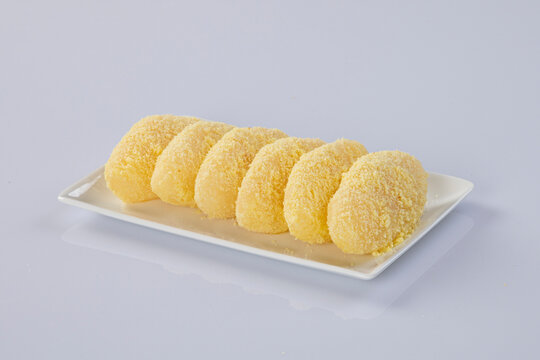 Indian Bangladeshi Sweets Chomchom 