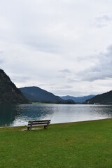 Naklejka na ściany i meble Achensee-Alpen-Österreich-Wasser-See