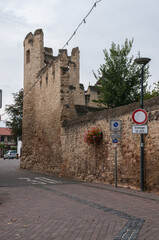 wehrmauer in nierstein am rhein