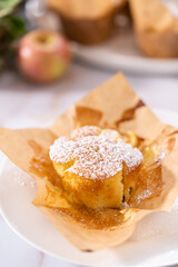 Apple sharlotka muffin