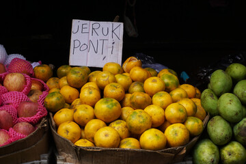 Ponti oranges are one of the local fruits typical of Pontianak which has a yellow color and a sweet taste  