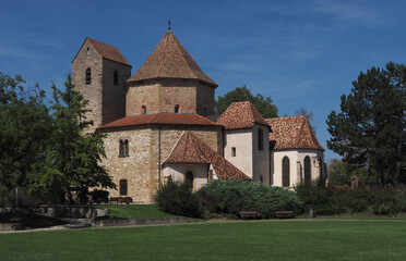 Fototapeta na wymiar Abteikirche Ottmarsheim, Elsass, Frankreich
