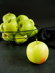 apples in a basket