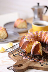 lemon cake with chocolate icing