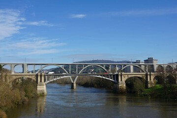 Puente sobre el río Miño, Galicia