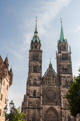 Fototapeta na wymiar Lorenzkirche Nürnberg, Türme