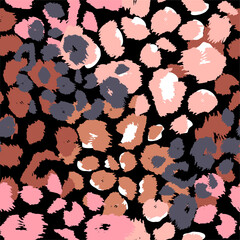 Abstract seamless chaotic leopard print. Grunge texture background. Wallpaper for girls. Fashion style pattern © artlavi_design