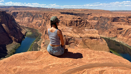 The girl on the cliff - Horseshoe Bend - Page, Arizona