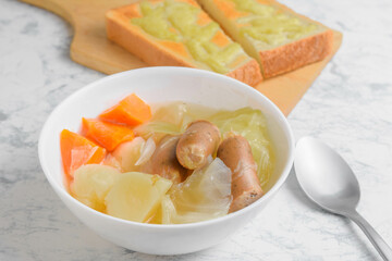 ポトフとチーズトースト