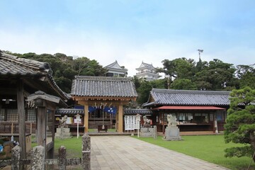 　平戸市の平戸城内の亀岡神社