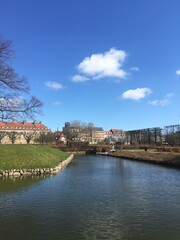 Obraz premium view of the river and the city
