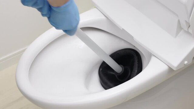 ラバーカップでトイレつまりを解消