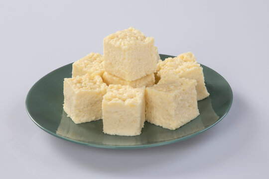 Bengali Mithai Kacha Gola Also Called Pranohora Sondesh Mishti Kaacha Golla Pranhara Sandesh Is Made Of Cottage Cheese Paneer And Chhena Flavored With Elaichi Doodh Mava Khova Kesar Pista Mawa Khoya