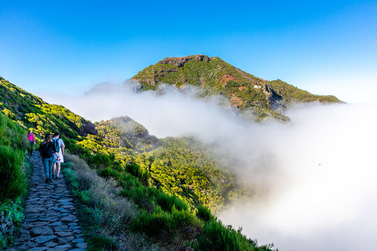 Wanderung zum h&ouml;chsten Punkt auf der Azoreninsel Madeira - dem Pico Ruivo  - Portugal