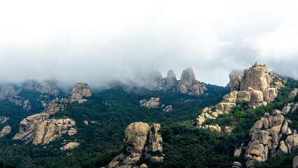 Fototapeta na wymiar The beautiful natural scenery of Laoshan Mountain in Qingdao